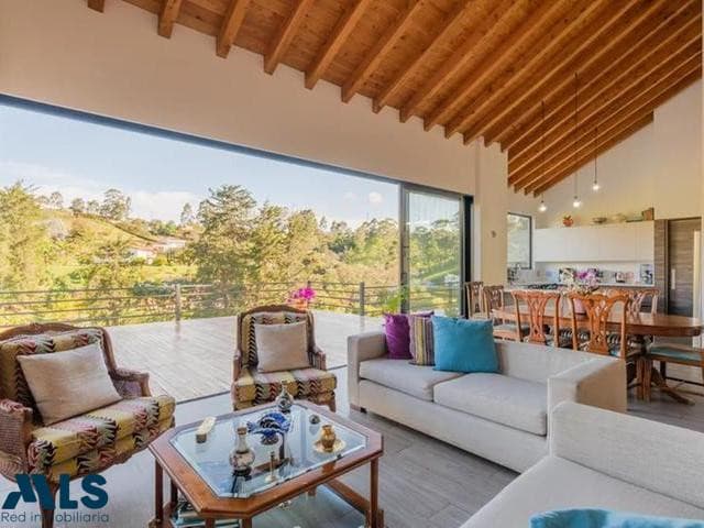 Casa en venta en V. Ojo De Agua, Oriente Antioqueño, Rionegro — foto 1 de 18