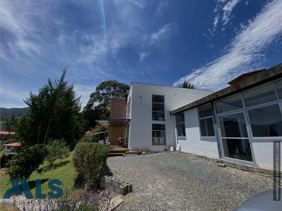 Finca Recreativa en venta en V. Campo Alegre, Oriente Antioqueño, El Carmen — foto 1 de 25