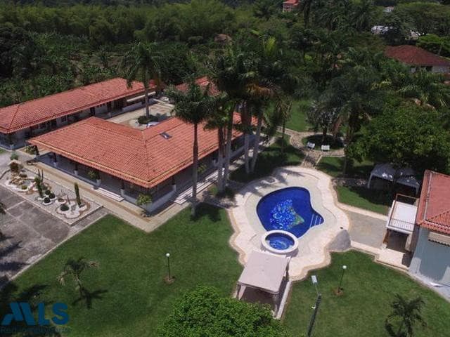 Casa en venta en Cerritos, Otras Zonas, Pereira — foto 1 de 12