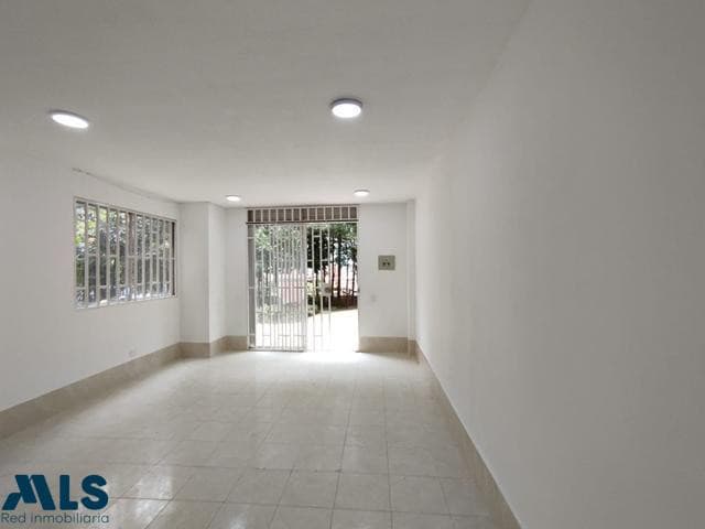 Local Comercial en venta en Loma Del Indio, Poblado, Medellín — foto 1 de 11