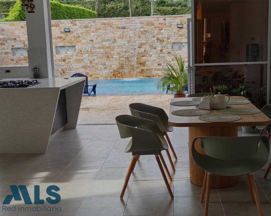 Casa en venta en Rural, Occidente Antioqueño, San Jerónimo — foto 1 de 15