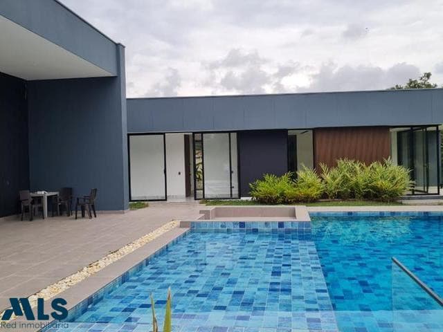 Casa en venta en Cerritos, Otras Zonas, Pereira — foto 1 de 23