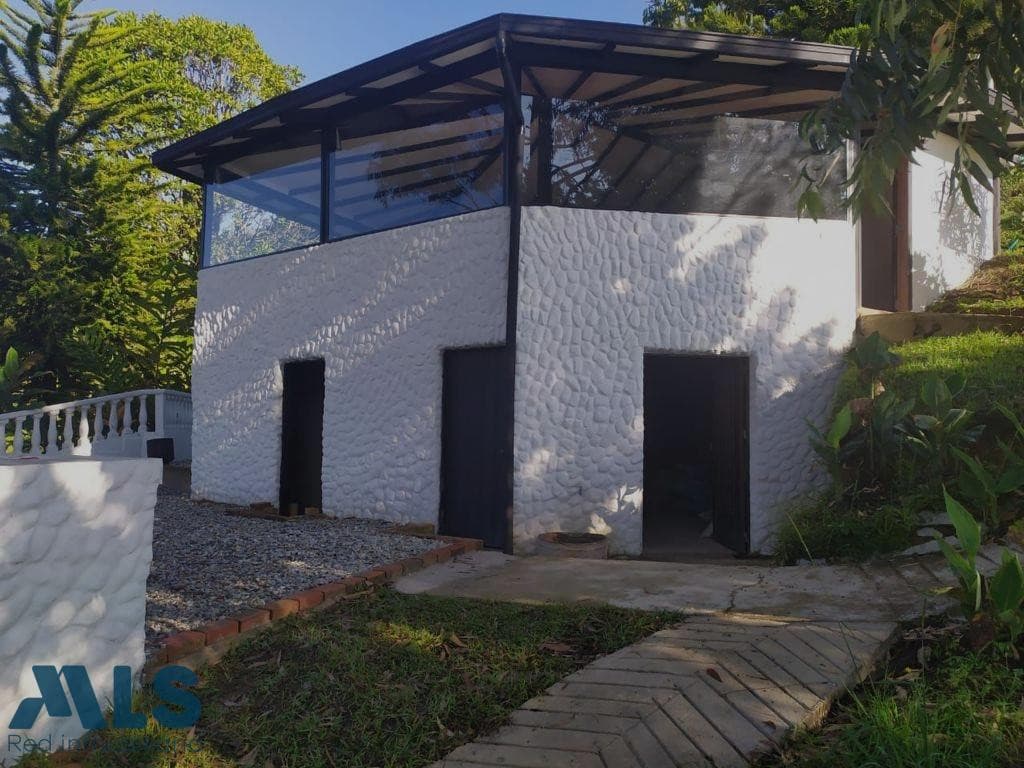 Finca Recreativa en venta en V. La Cristalina, Oriente Antioqueño, El Peñol — foto 1 de 34