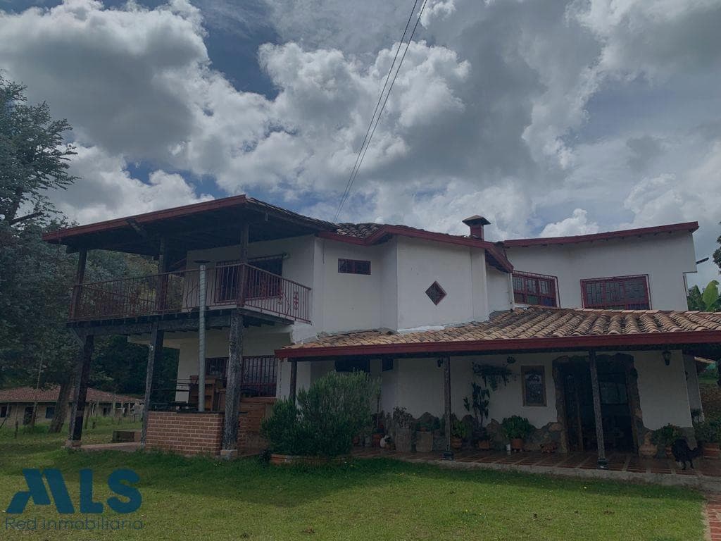 Finca Recreativa en venta en Rural, Oriente Antioqueño, Guarne — foto 1 de 34