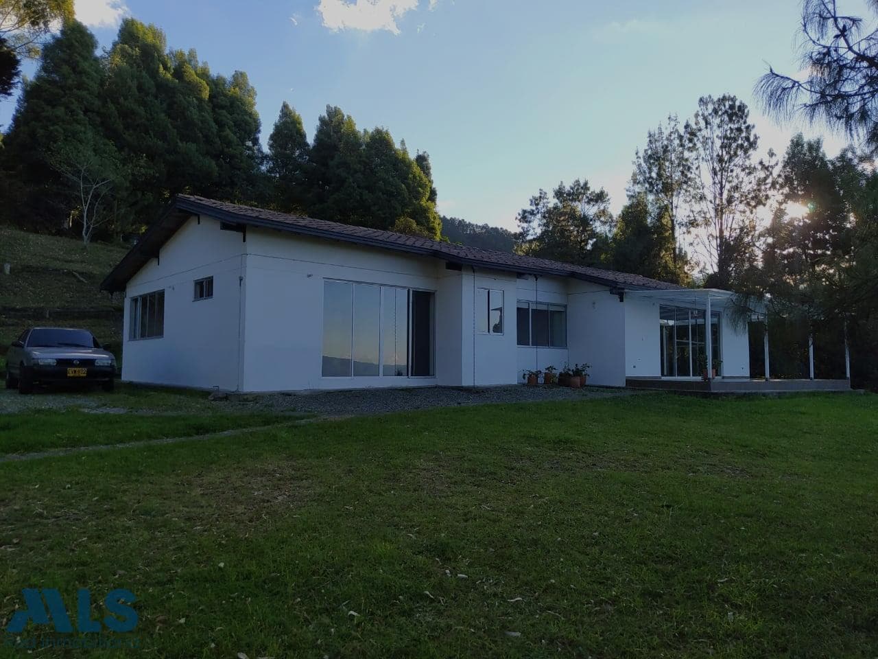 Finca Recreativa en venta en V. El Vallano, Aburra Sur, Envigado — foto 1 de 22