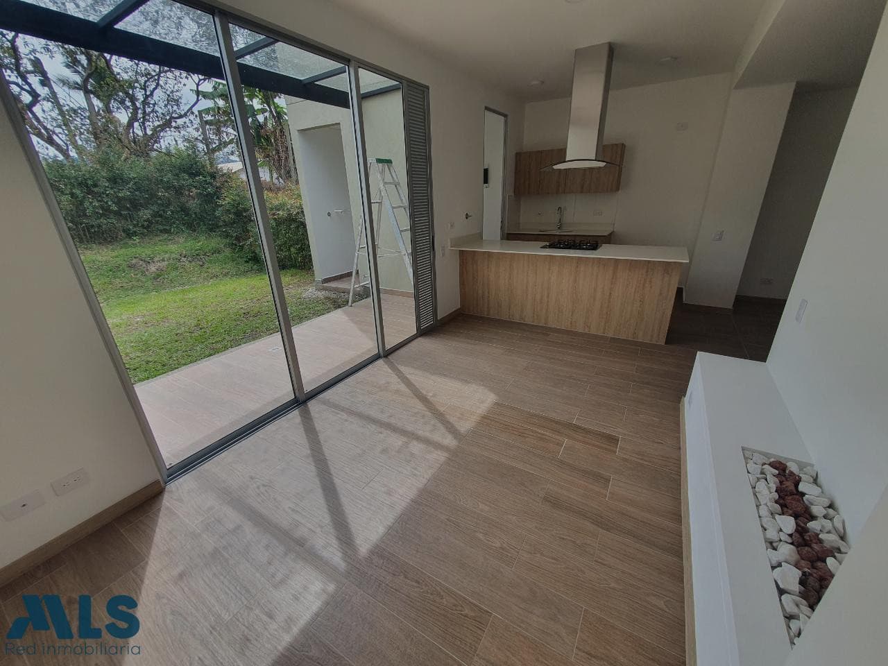 Casa en venta en Via La Ceja La Unión, Oriente Antioqueño — foto 1 de 30