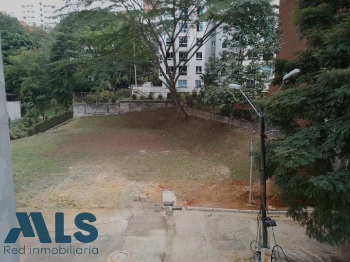 Lote Residencial en venta en La Frontera, Poblado, Medellín — foto 1 de 5