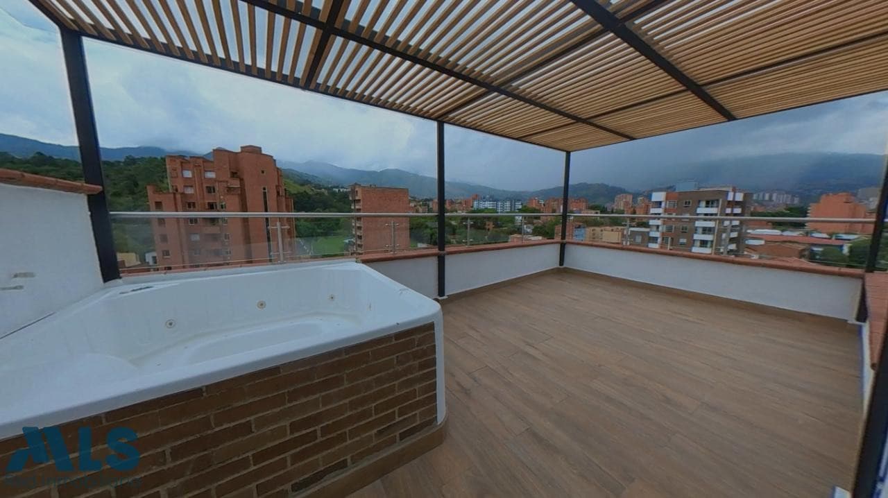 Apartamento en venta en La Castellana, Laureles, Medellín — foto 1 de 27
