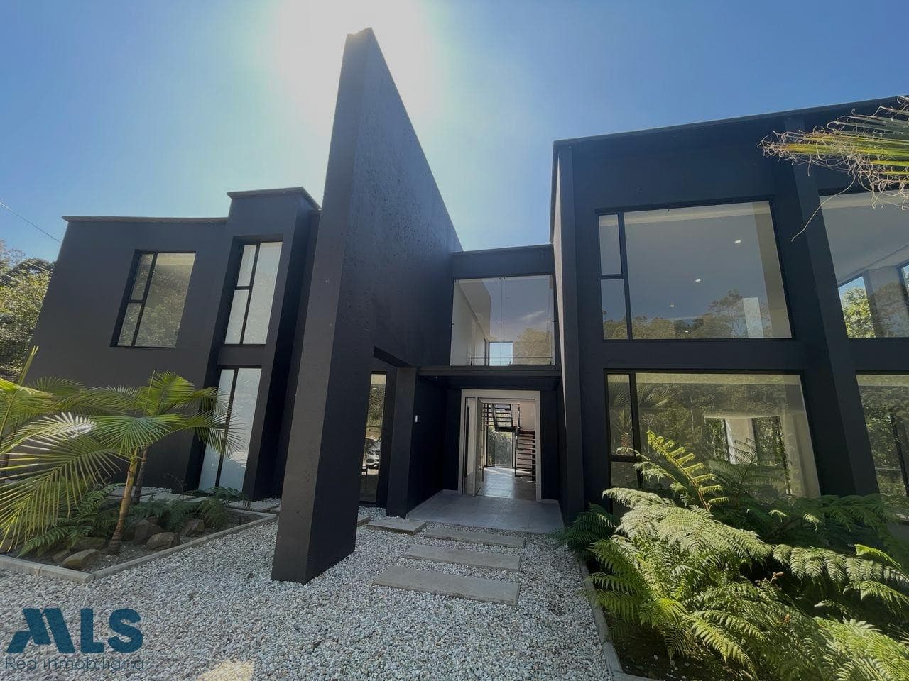 Casa en venta en V. Pantanillo, Aburra Sur, Envigado — foto 1 de 17