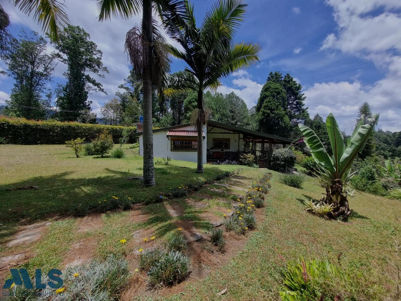 Finca Recreativa en venta en V. La Honda, Oriente Antioqueño, Guarne — foto 1 de 31