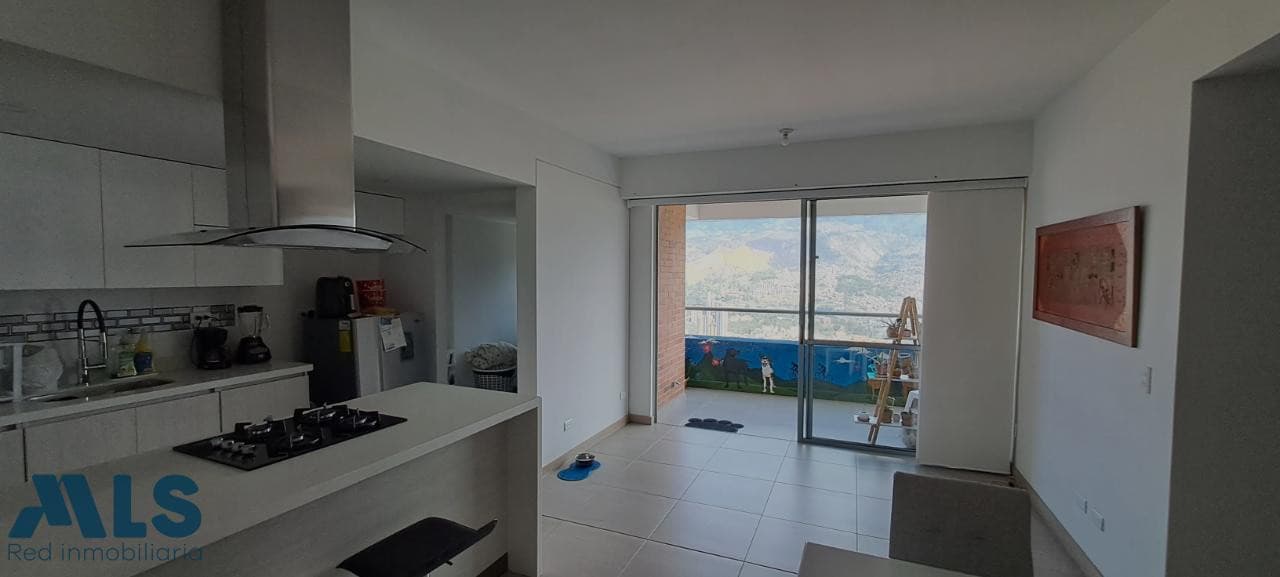 Apartamento en venta en Amazonía, Norte, Bello — foto 1 de 21