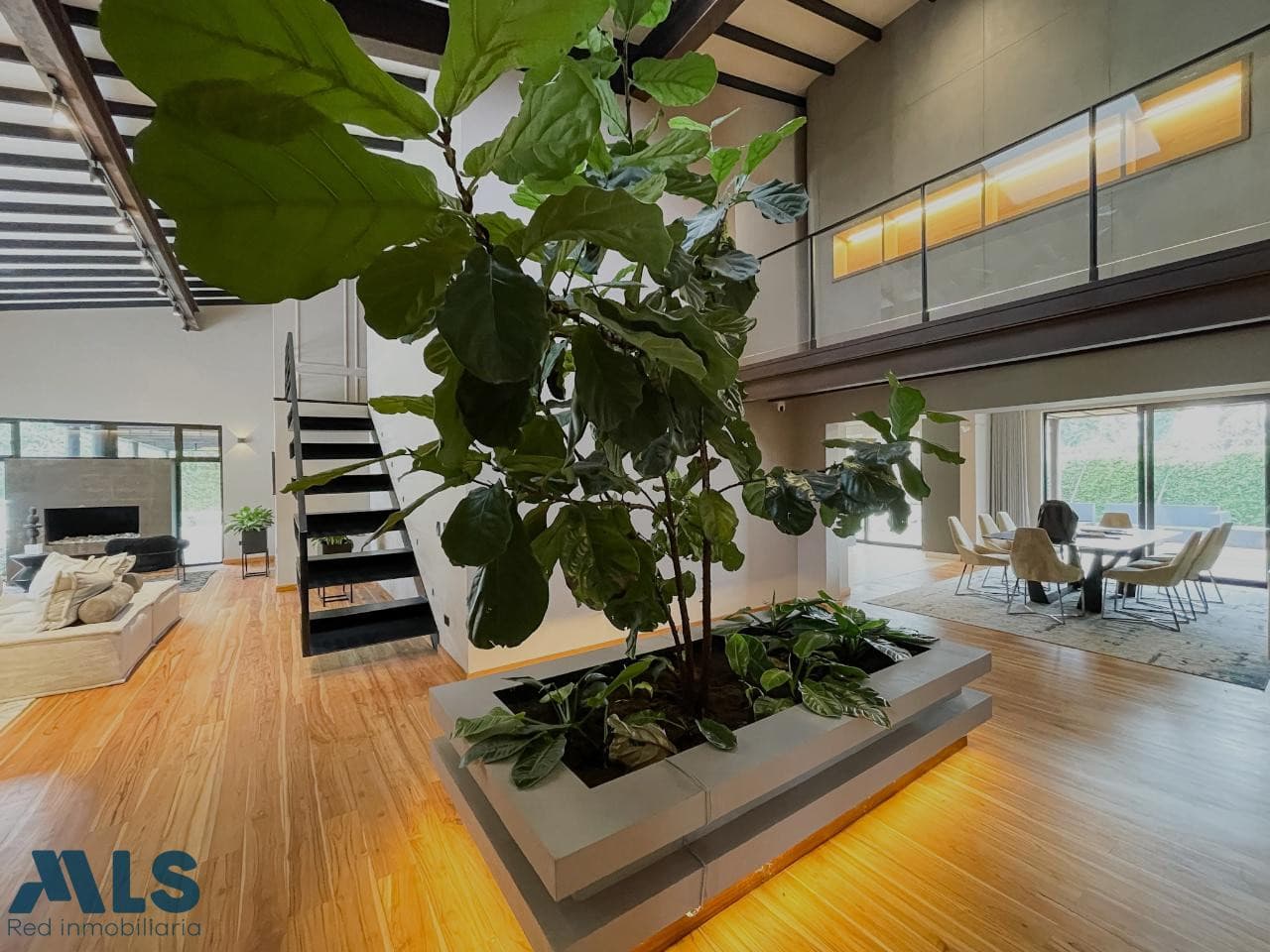 Casa en venta en Llanogrande, Oriente Antioqueño, Rionegro — foto 1 de 32