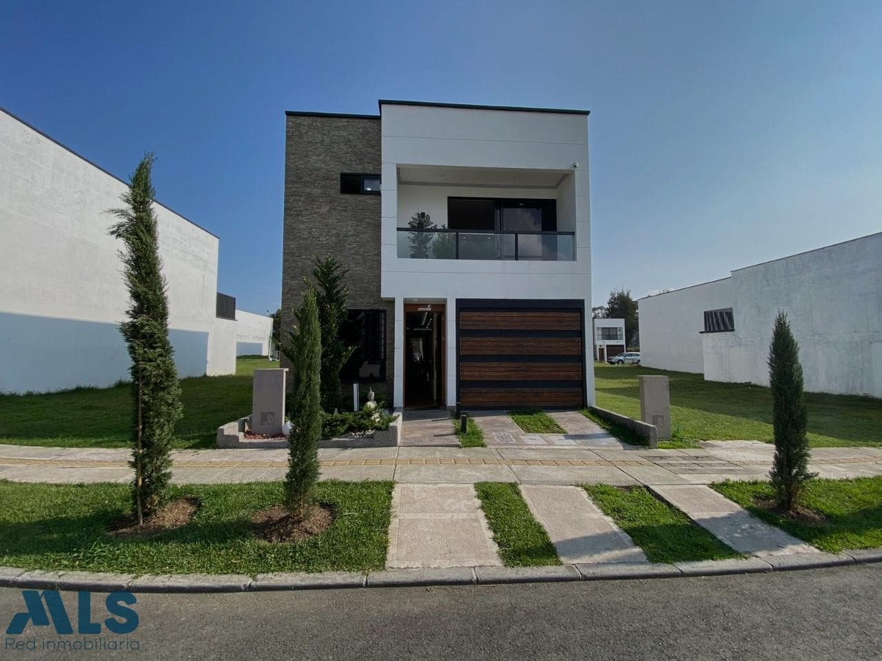 Casa en venta en Llanogrande, Oriente Antioqueño, Rionegro — foto 1 de 28