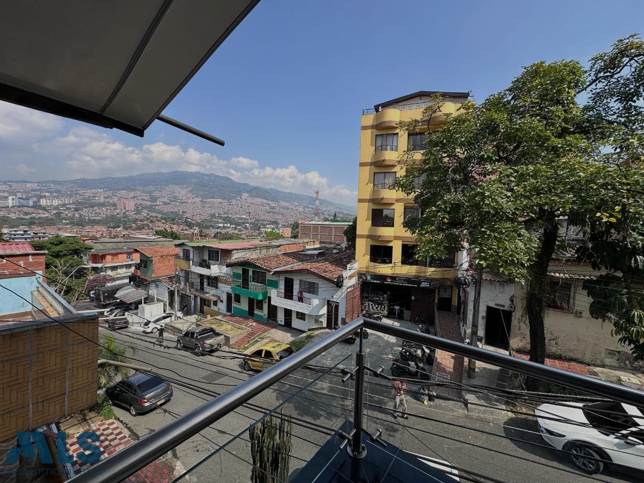 Casa en venta en Campo Valdés N° 1, Centro, Medellín — foto 1 de 23