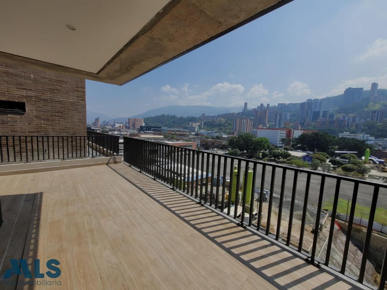 Apartamento en venta en Ciudad Del Rio, Poblado, Medellín — foto 1 de 7