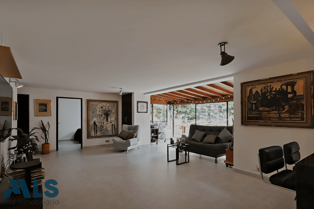 Apartamento en venta en El Campestre, Poblado, Medellín — foto 1 de 16