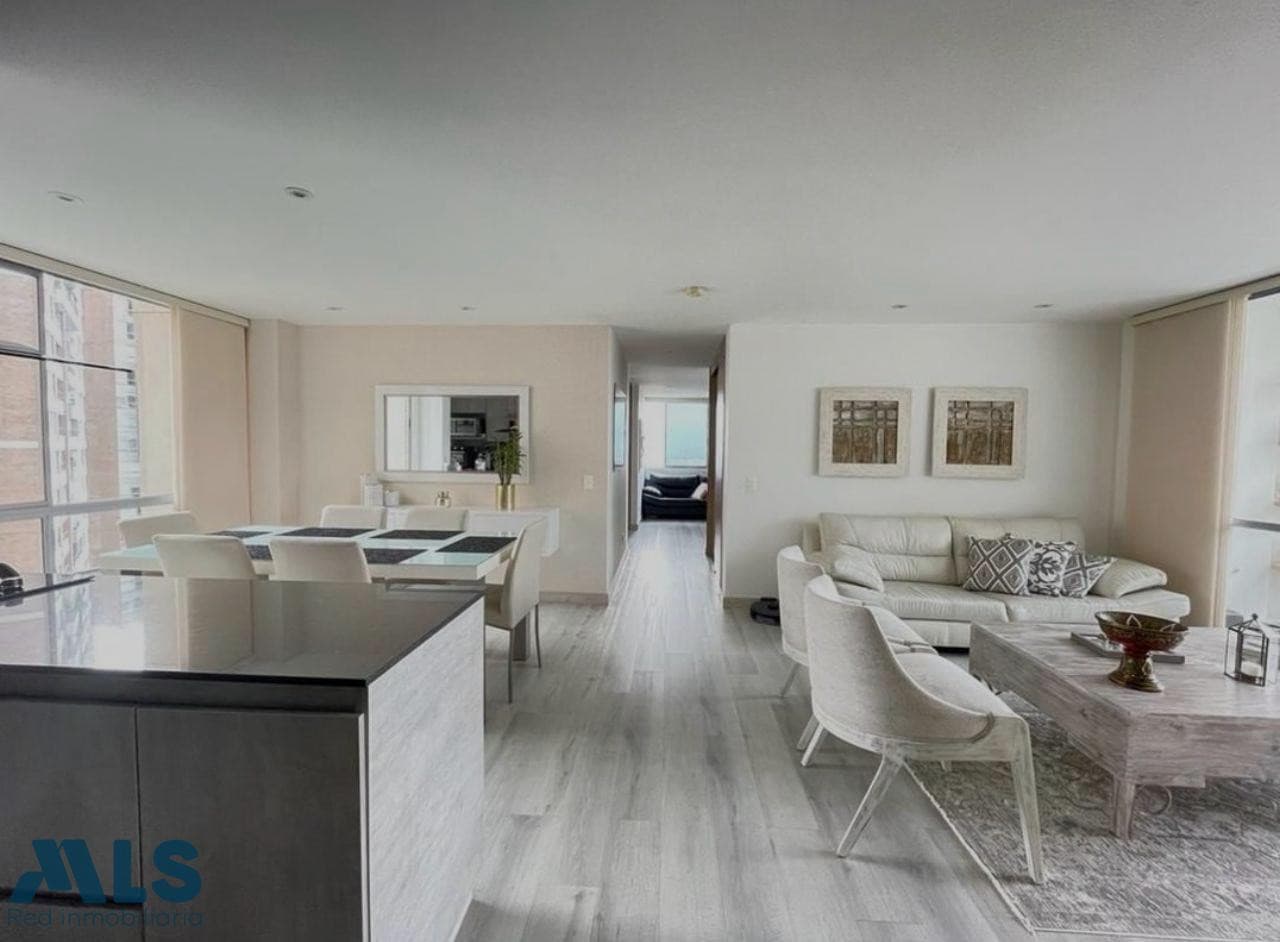 Apartamento en venta en El Chocho, Aburra Sur, Envigado — foto 1 de 13