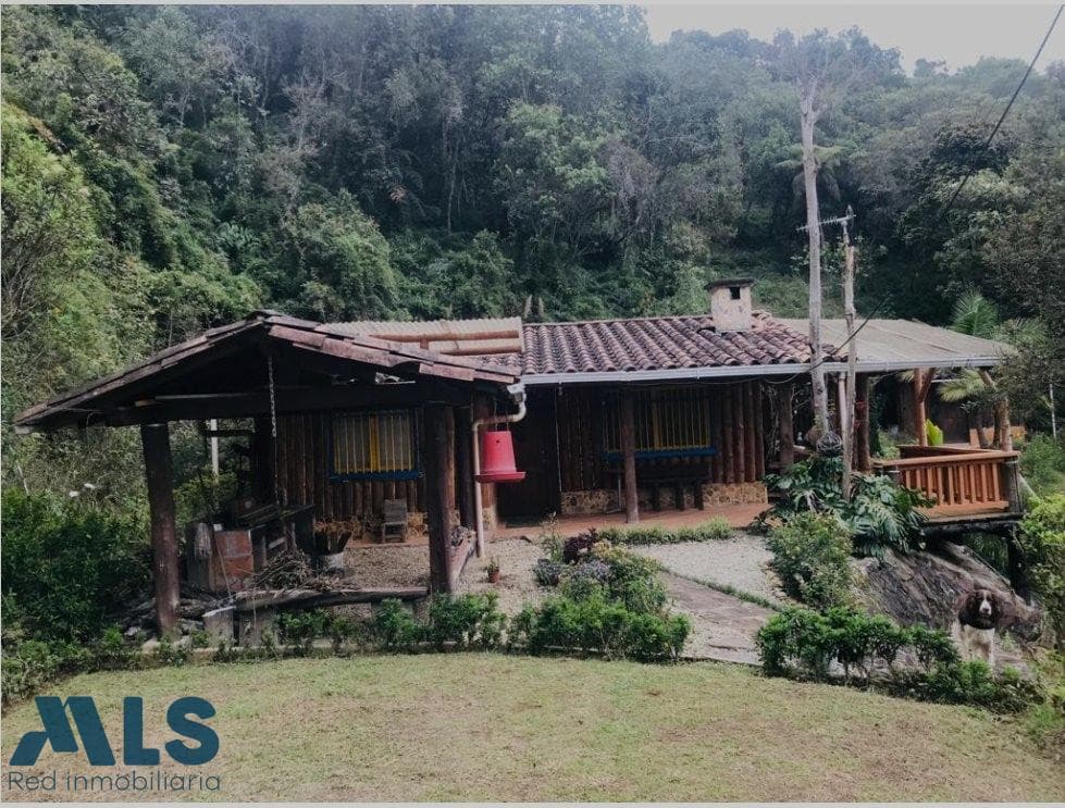 Finca Recreativa en venta en V. Sajonia, Oriente Antioqueño, Rionegro — foto 1 de 24