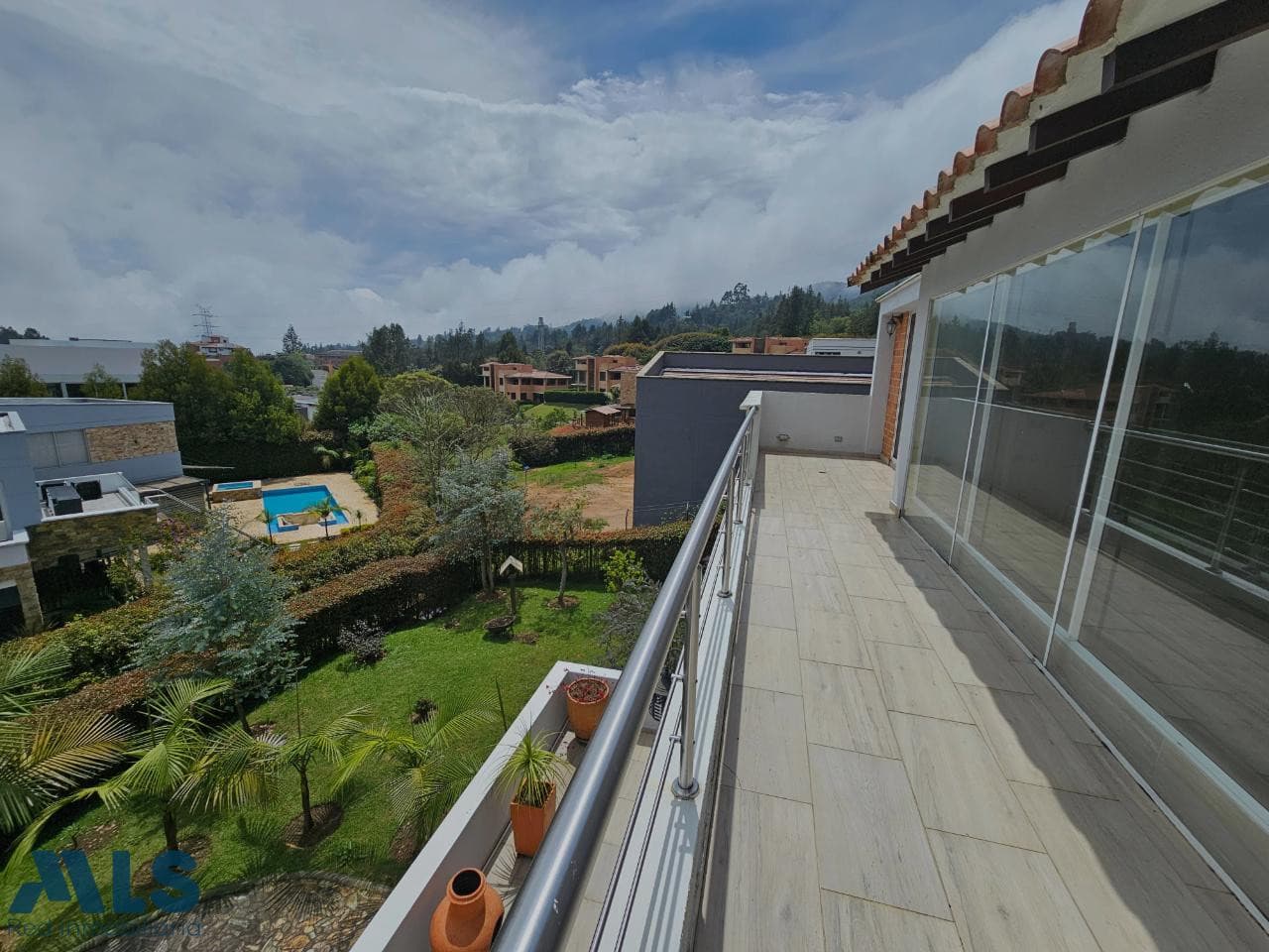 Casa en venta en Alto Del Escobero, Aburra Sur, Envigado — foto 1 de 25