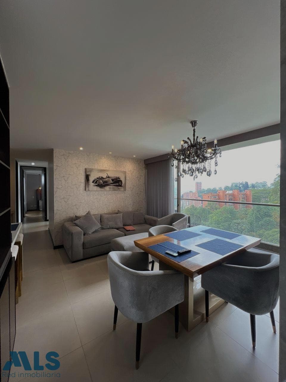 Apartamento en venta en Altos del Poblado, Medellín — foto 1 de 12