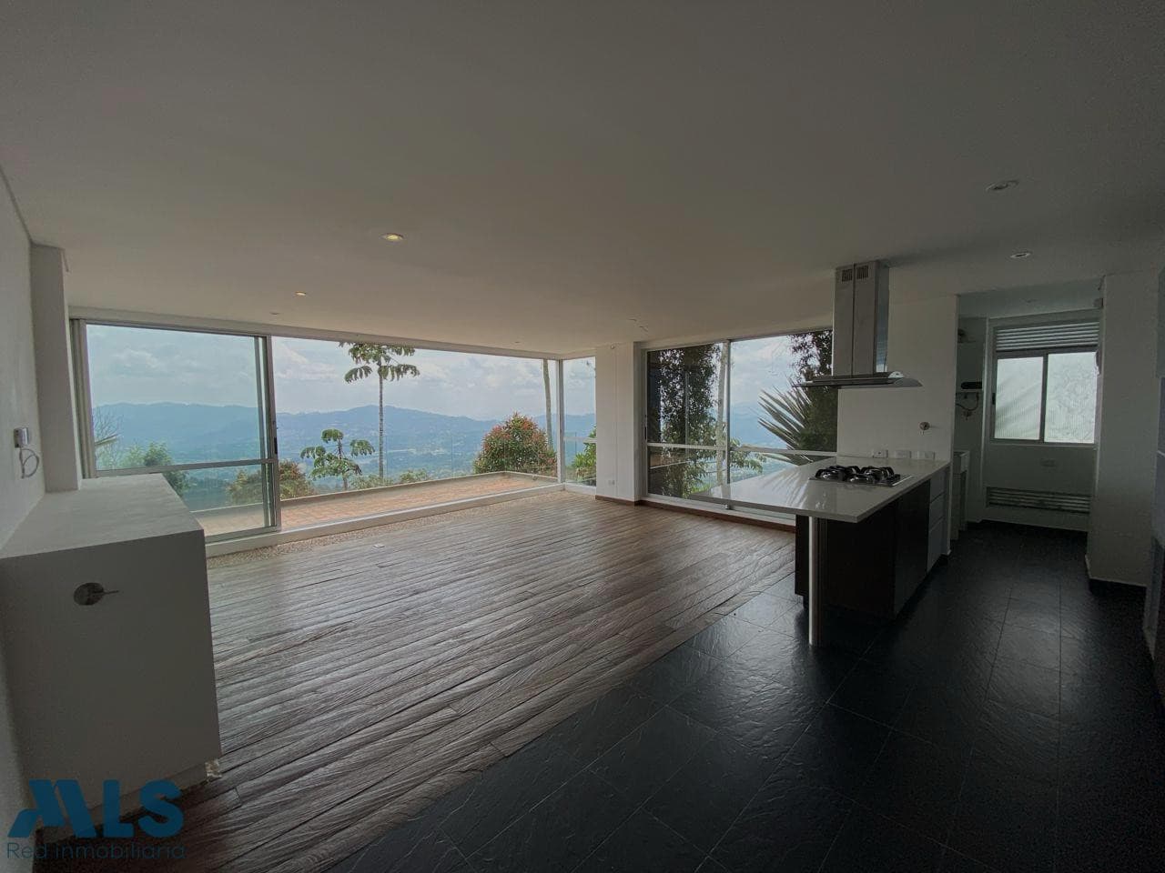 Apartamento en venta en Sector Fizebad, Oriente Antioqueño, El Retiro — foto 1 de 15