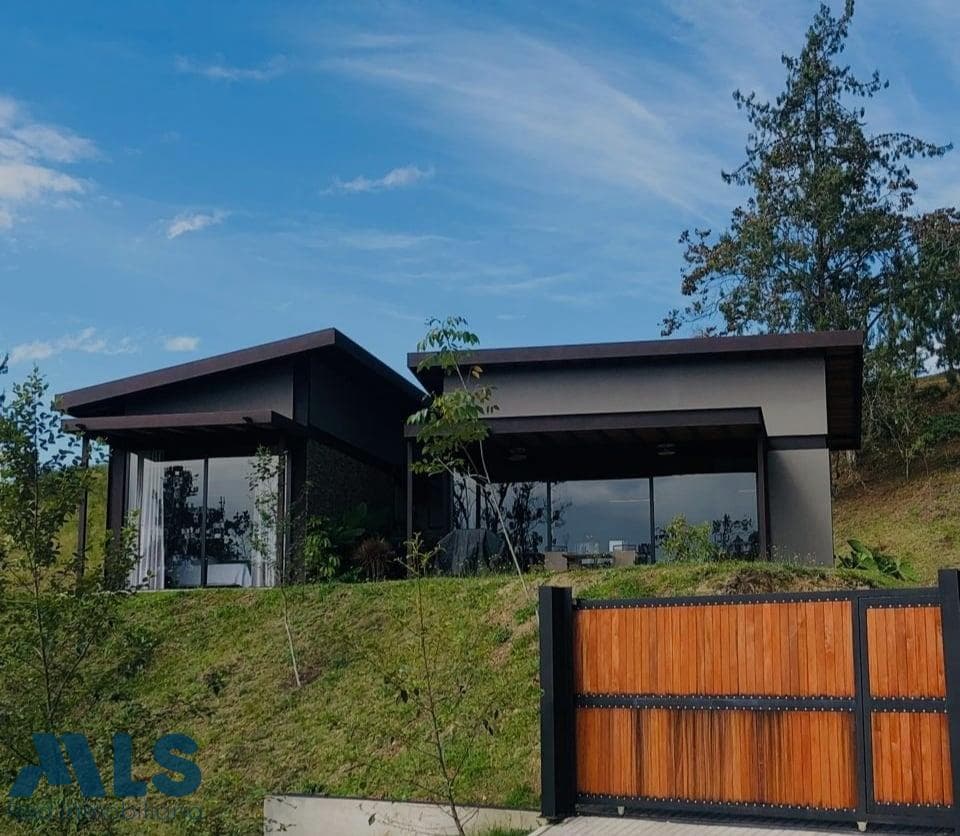 Casa en venta en V. Pantanillo (El Retiro), Oriente Antioqueño — foto 1 de 10