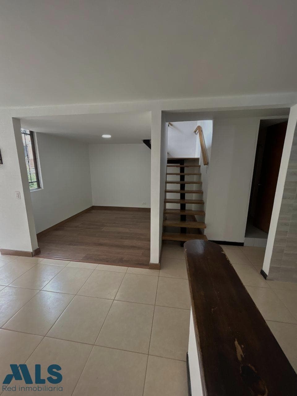 Apartamento en venta en Pajarito, Occidente, Medellín — foto 1 de 13