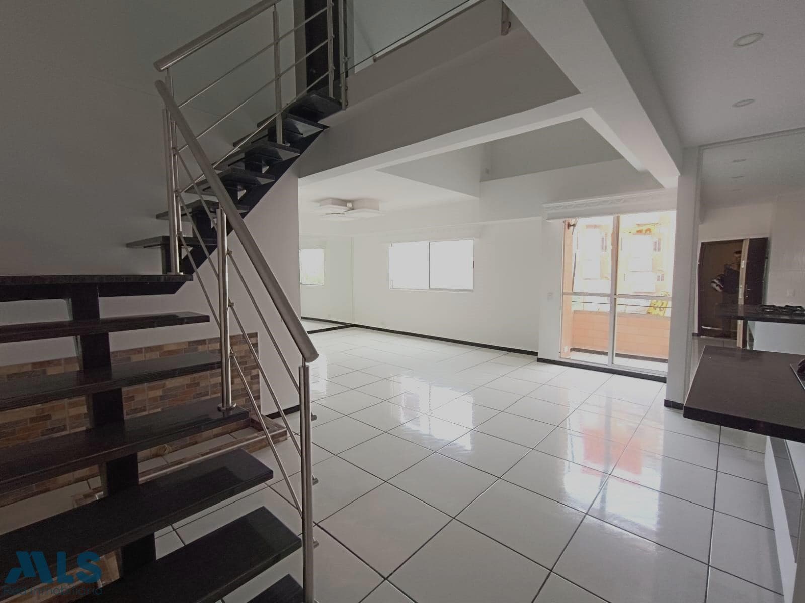 Apartamento en venta en Niquia, Norte, Bello — foto 1 de 18