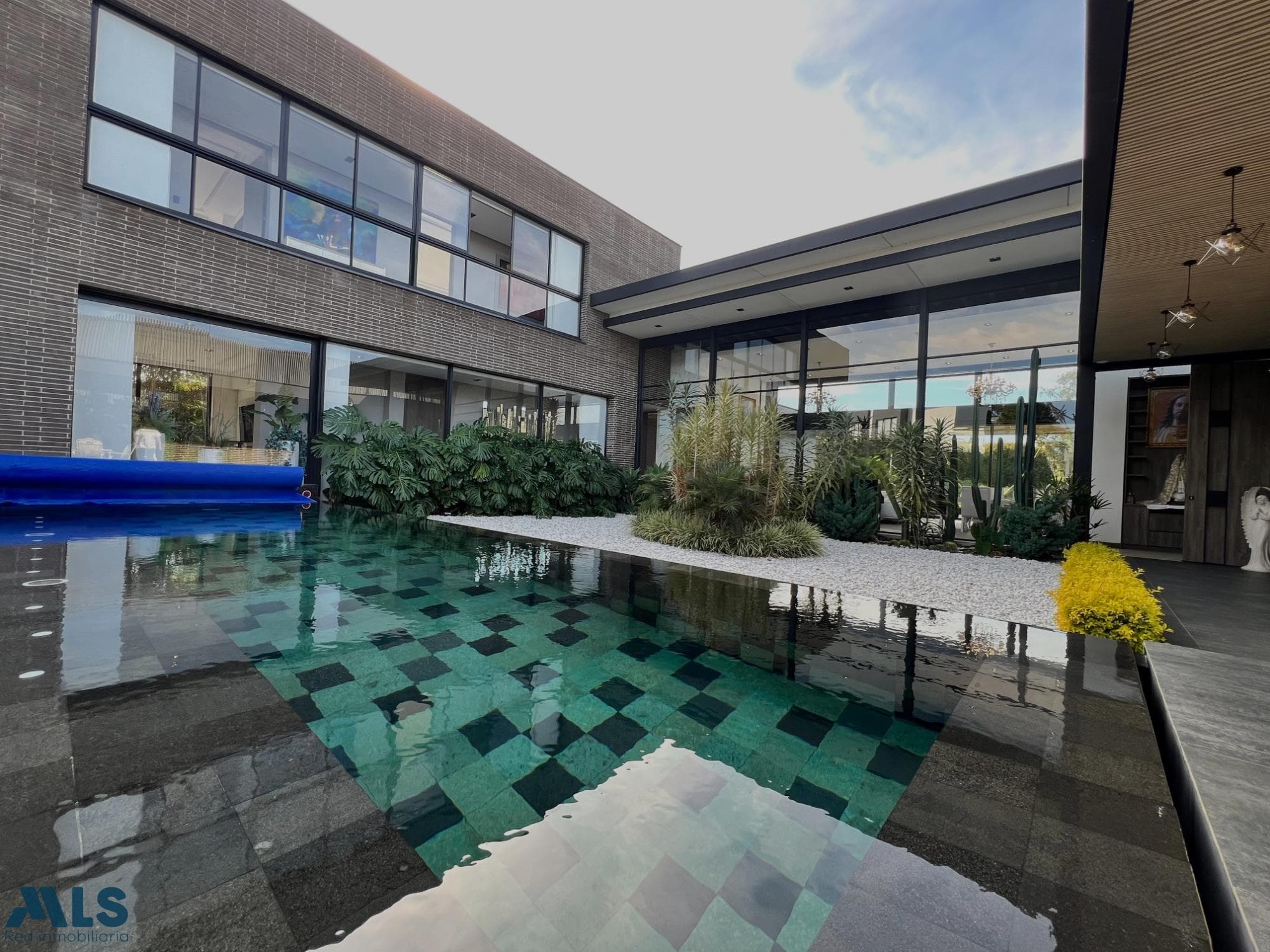 Casa en venta en V. Llanogrande, Oriente Antioqueño, Rionegro — foto 1 de 35