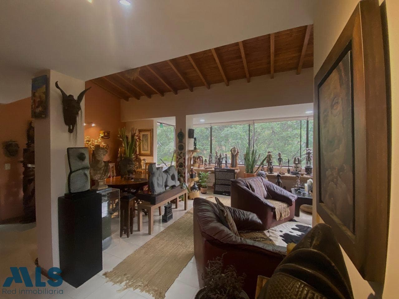 Apartamento en venta en La Frontera, Poblado, Medellín — foto 1 de 12