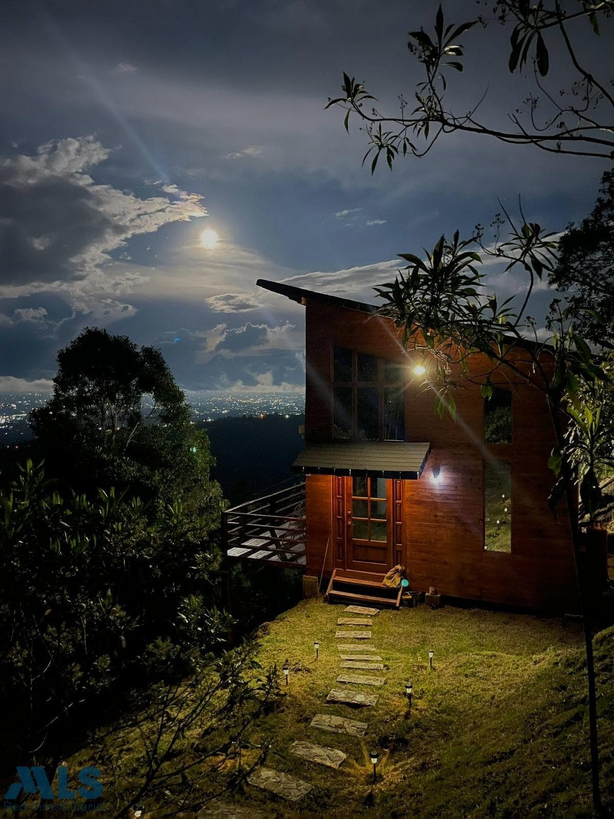 Casa en venta en V. La Honda, Oriente Antioqueño, Guarne — foto 1 de 15