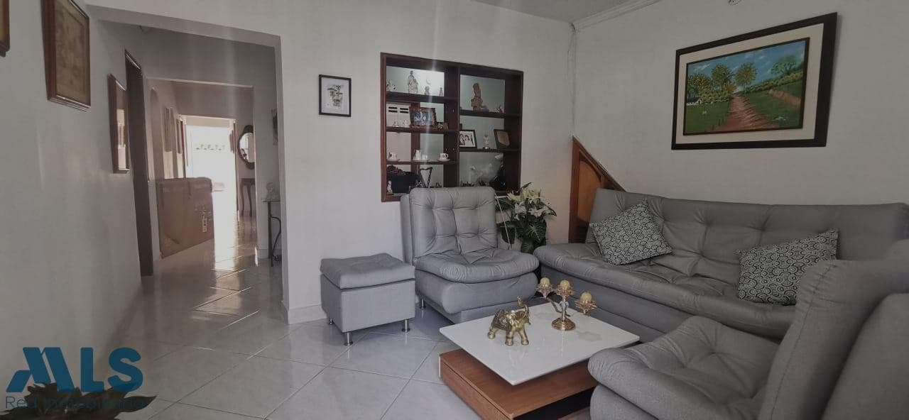 Casa en venta en Niquia, Norte, Bello — foto 1 de 16