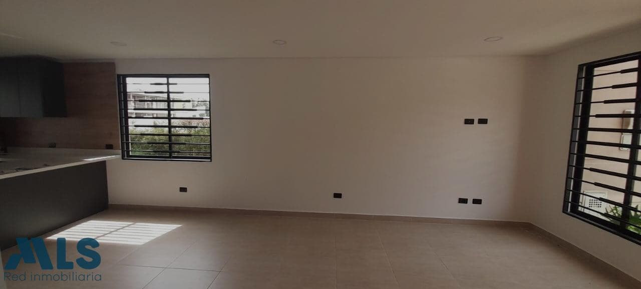 Casa en venta en San Antonio de Pereira, Oriente Antioqueño, Rionegro — foto 1 de 34