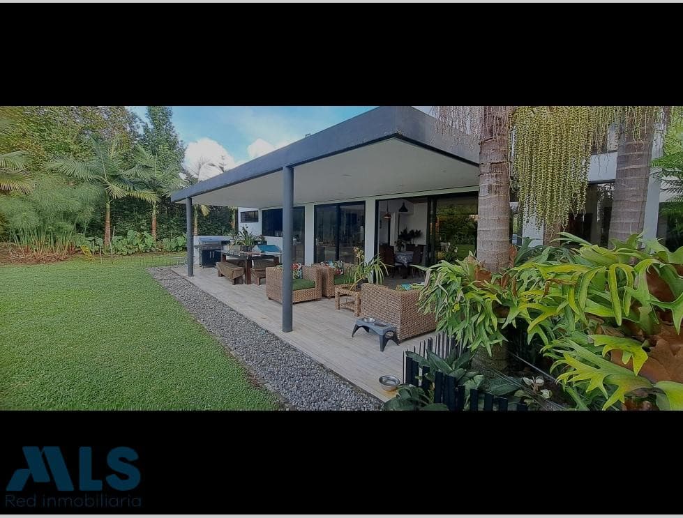 Casa en venta en V. Cabeceras, Oriente Antioqueño, Rionegro — foto 1 de 20