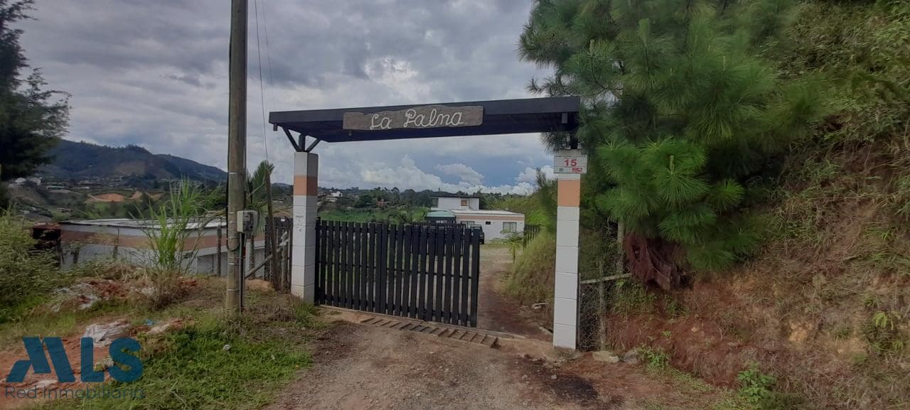 Casa en venta en V. Chaparral, Oriente Antioqueño, Guarne — foto 1 de 41