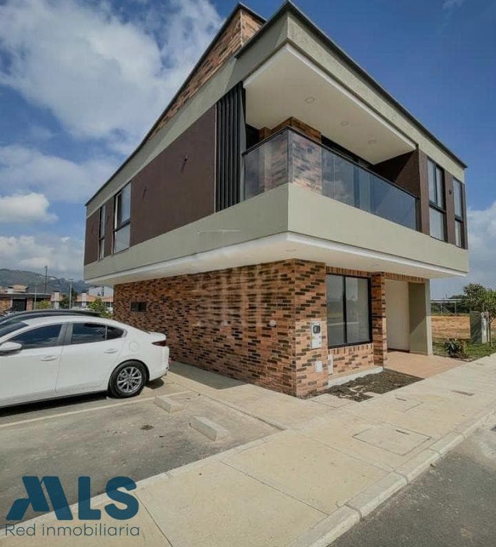 Casa en venta en Via La La Unión, Oriente Antioqueño, La Ceja — foto 1 de 9