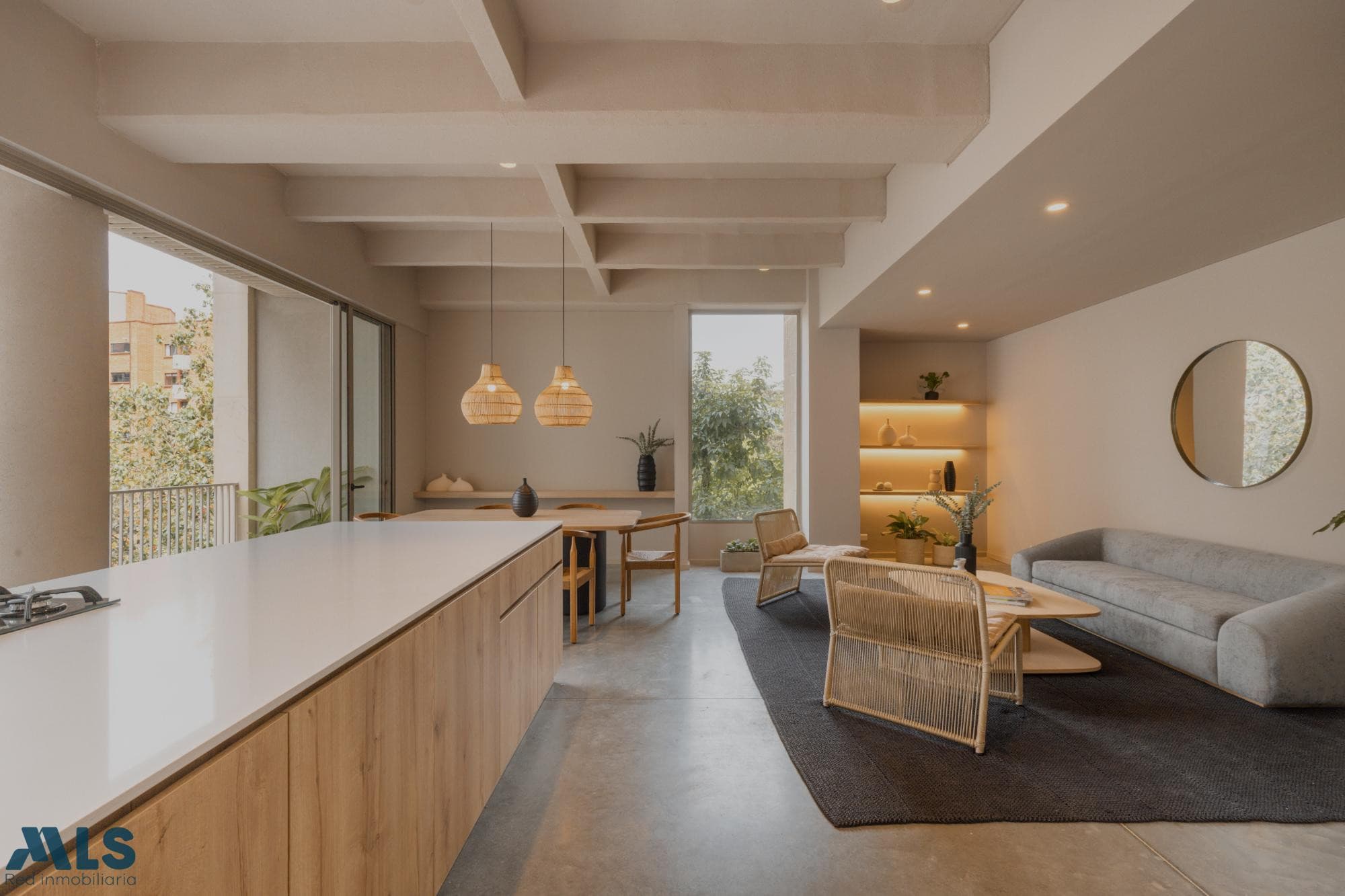Apartamento en venta en Poblado, Medellín — foto 1 de 16