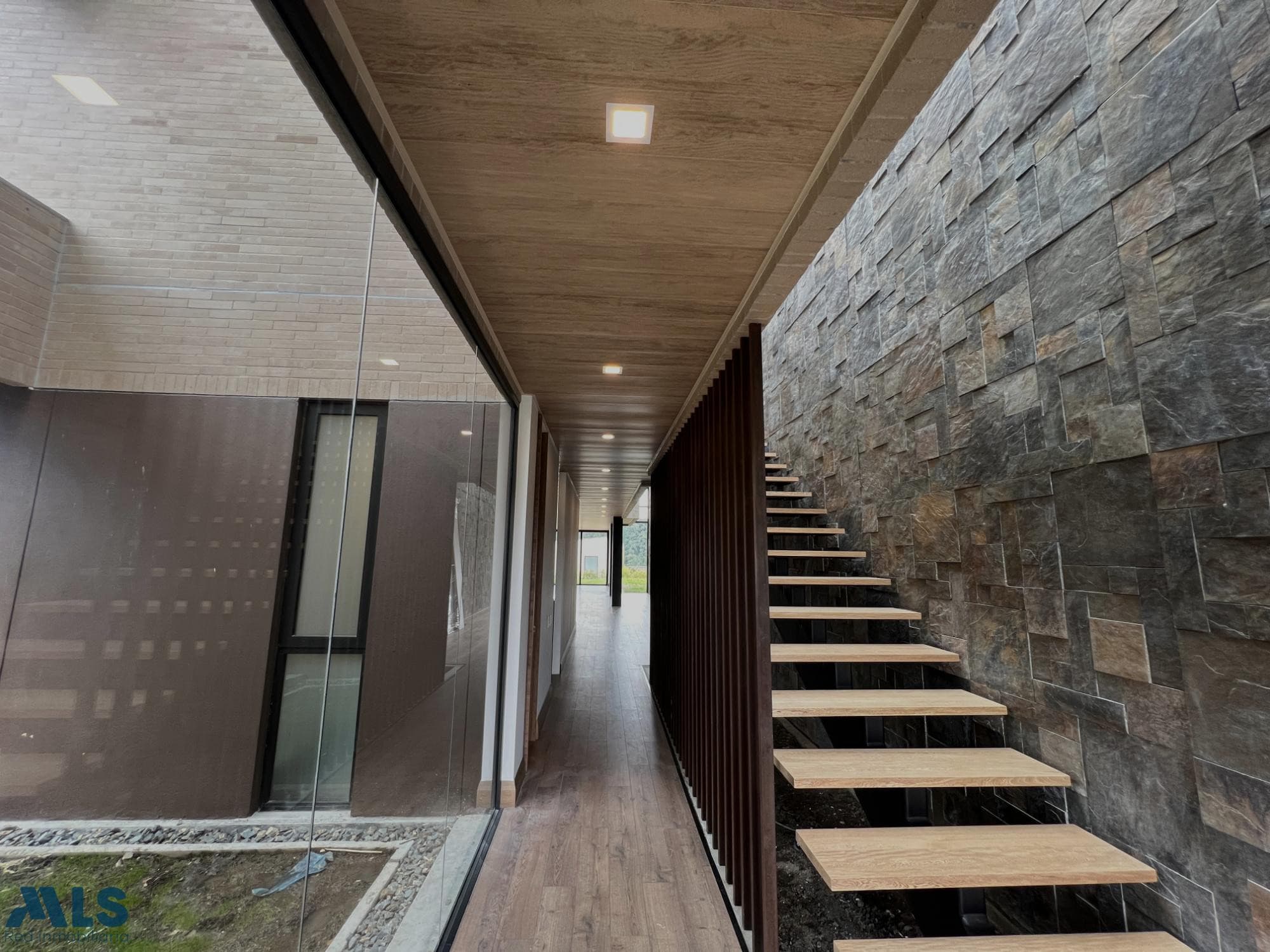 Casa en venta en Alto De Las Palmas, Aburra Sur, Envigado — foto 1 de 19