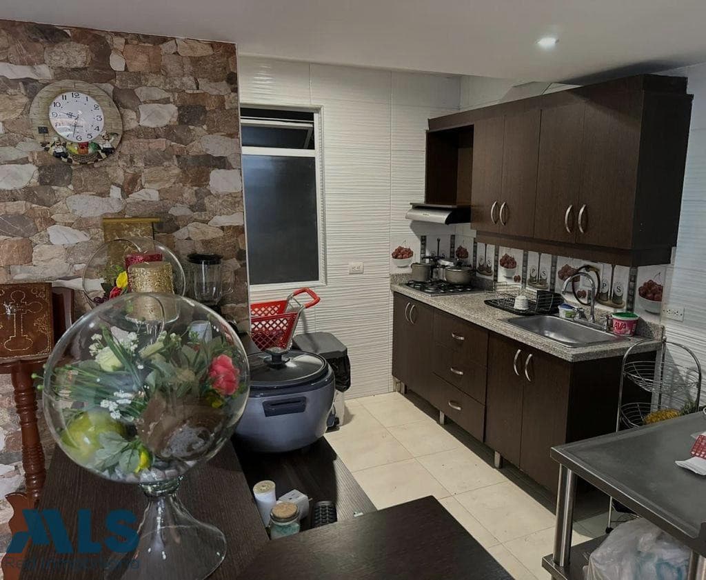 Apartamento en venta en Perez, Norte, Bello — foto 1 de 26