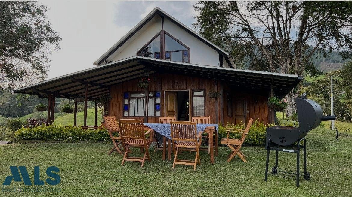 Finca Recreativa en venta en V. Guamito, Oriente Antioqueño, La Ceja — foto 1 de 52