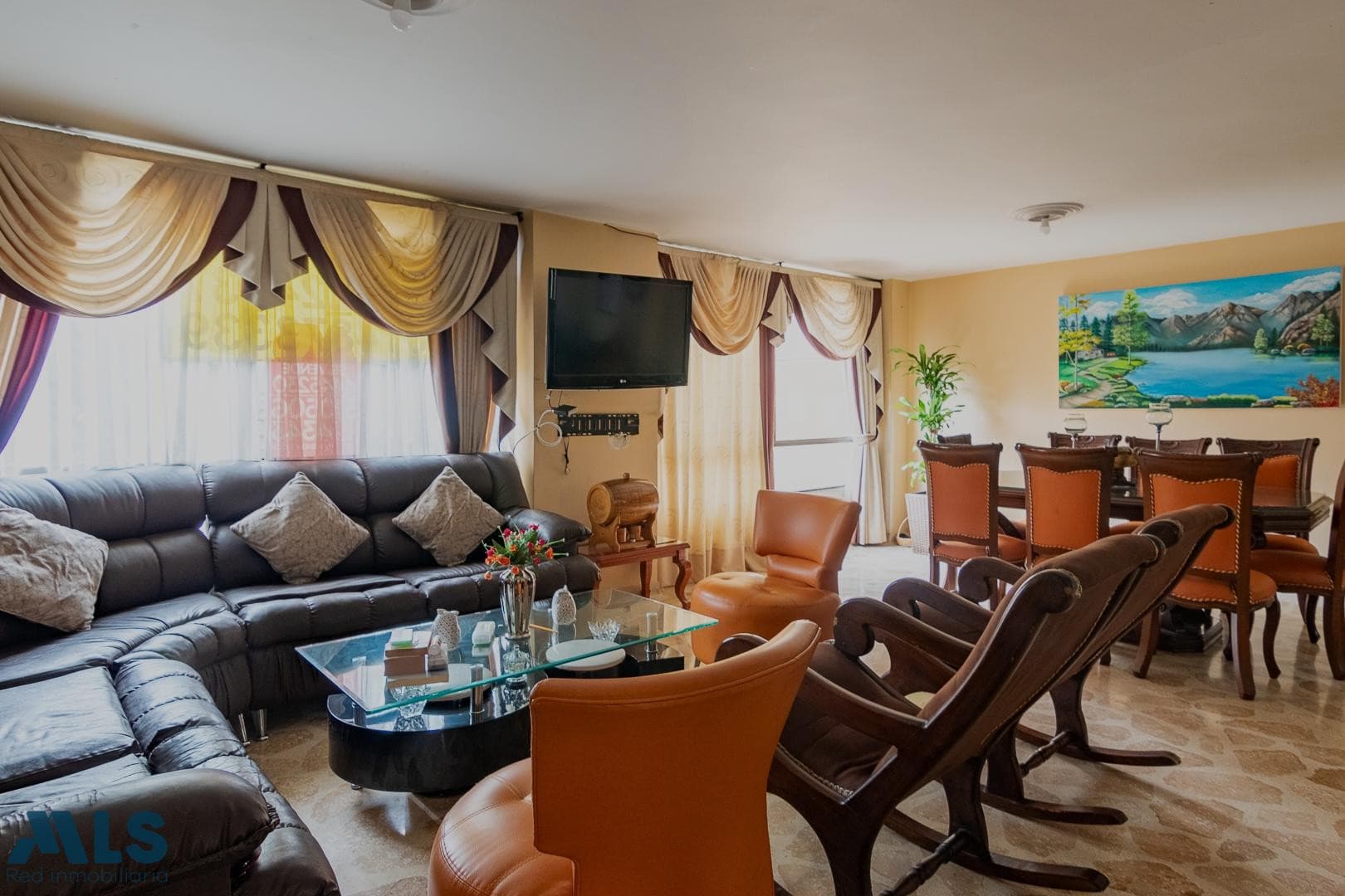 Apartamento en venta en La Castellana, Laureles, Medellín — foto 1 de 29