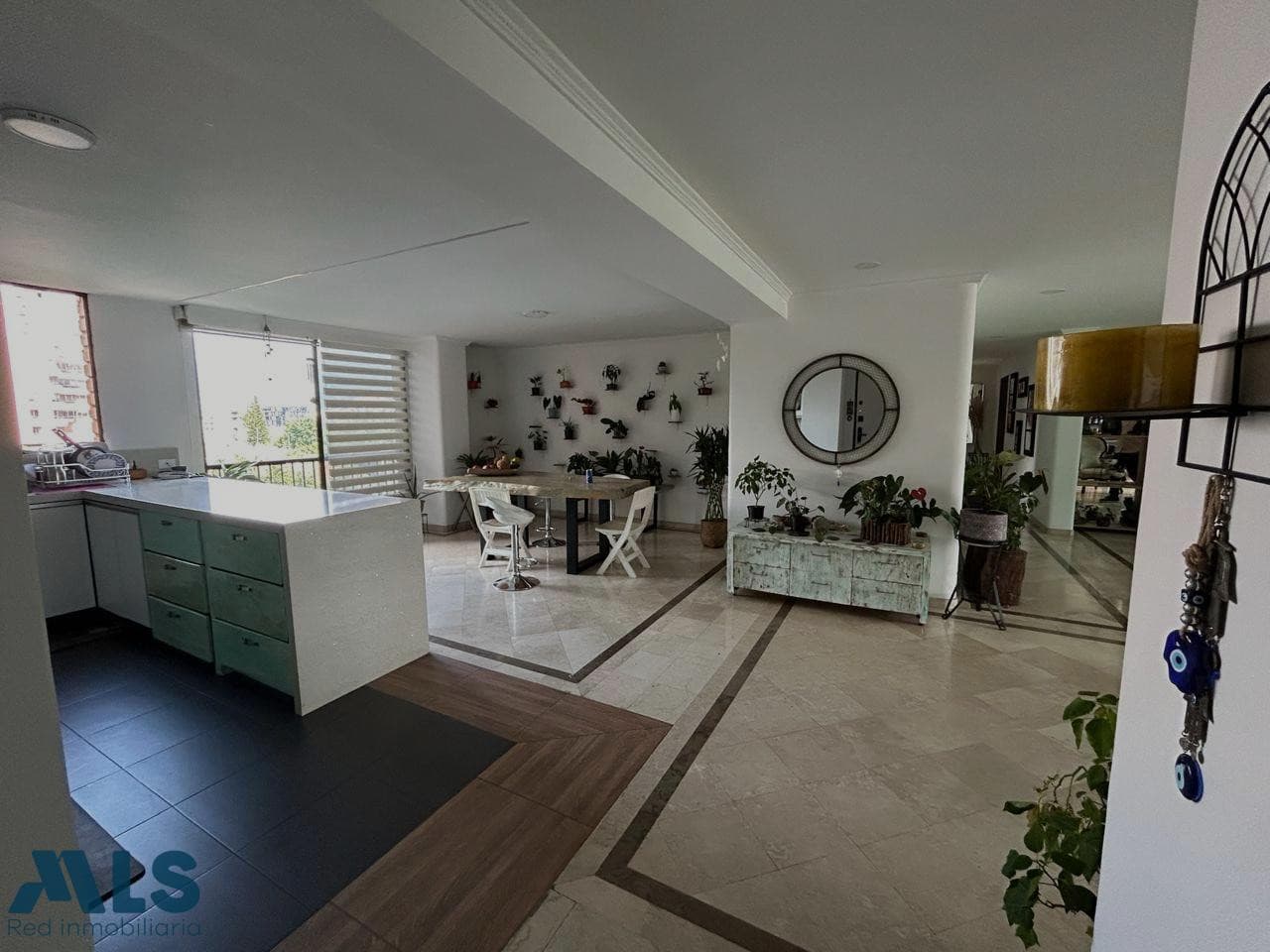 Apartamento en venta en Oviedo, Poblado, Medellín — foto 1 de 30
