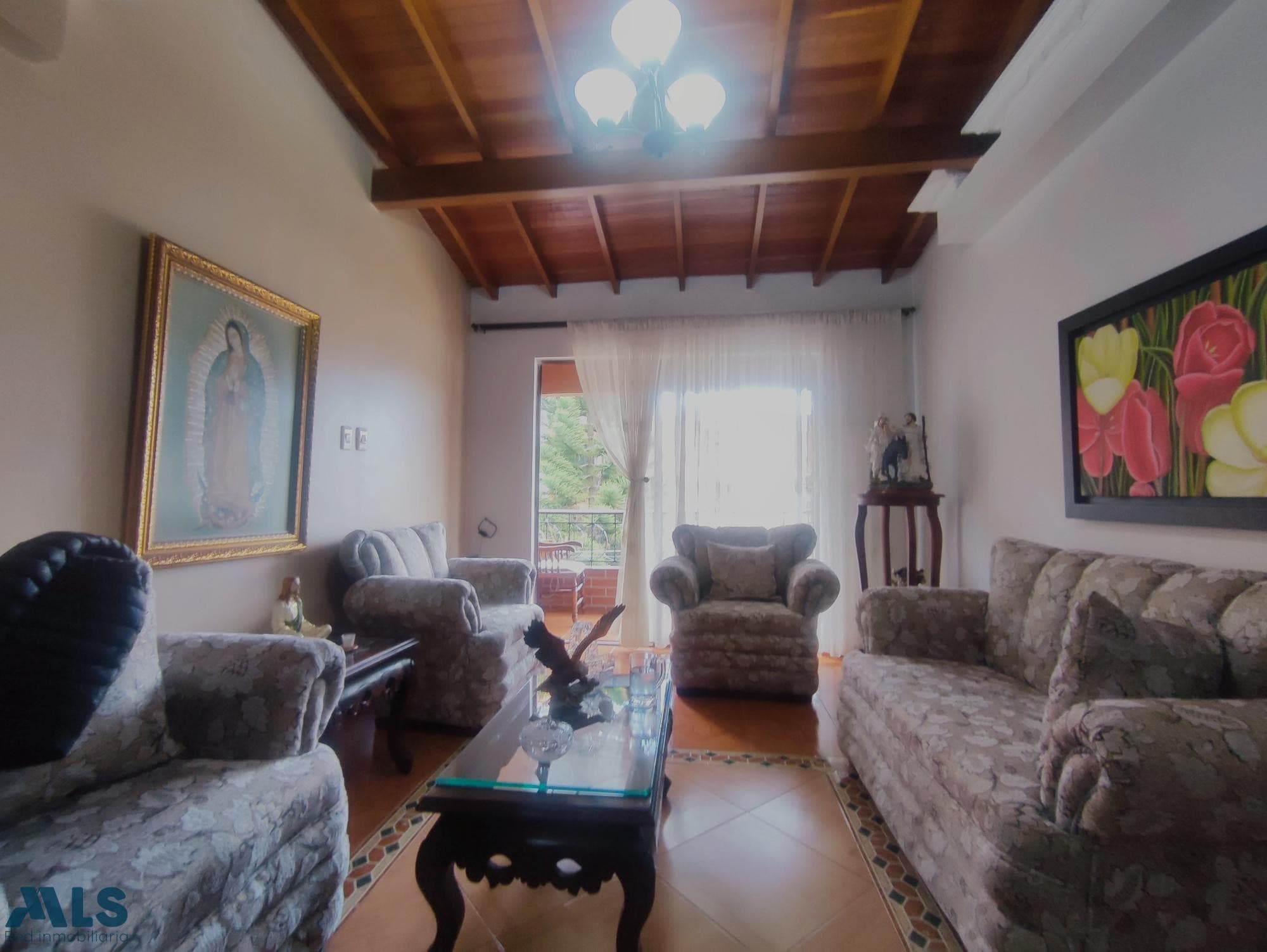 Casa en venta en La América, Occidente, Medellín — foto 1 de 31