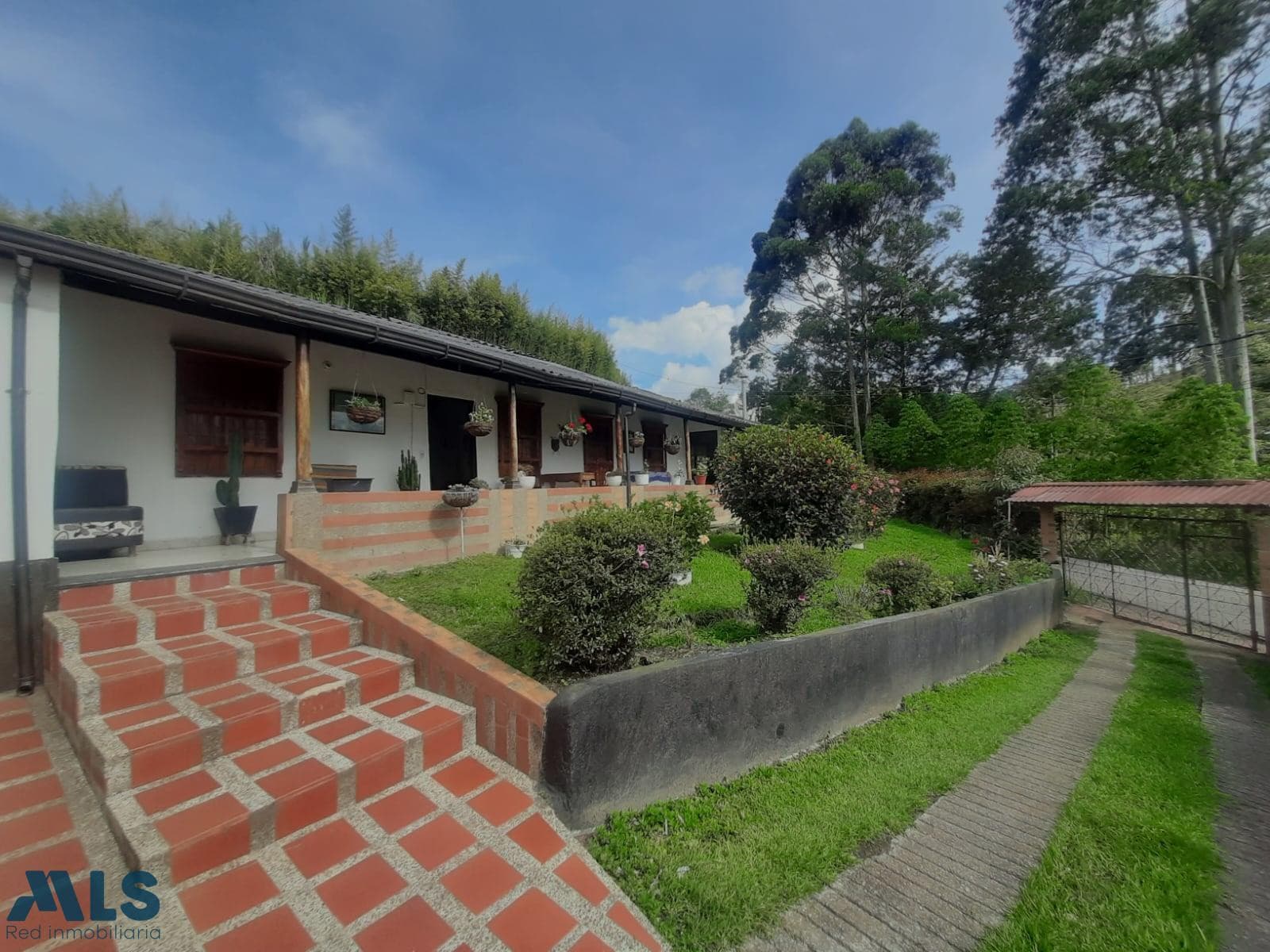 Finca Recreativa en venta en Autopista Medellín Bogotá, Oriente Antioqueño, Santuario — foto 1 de 28
