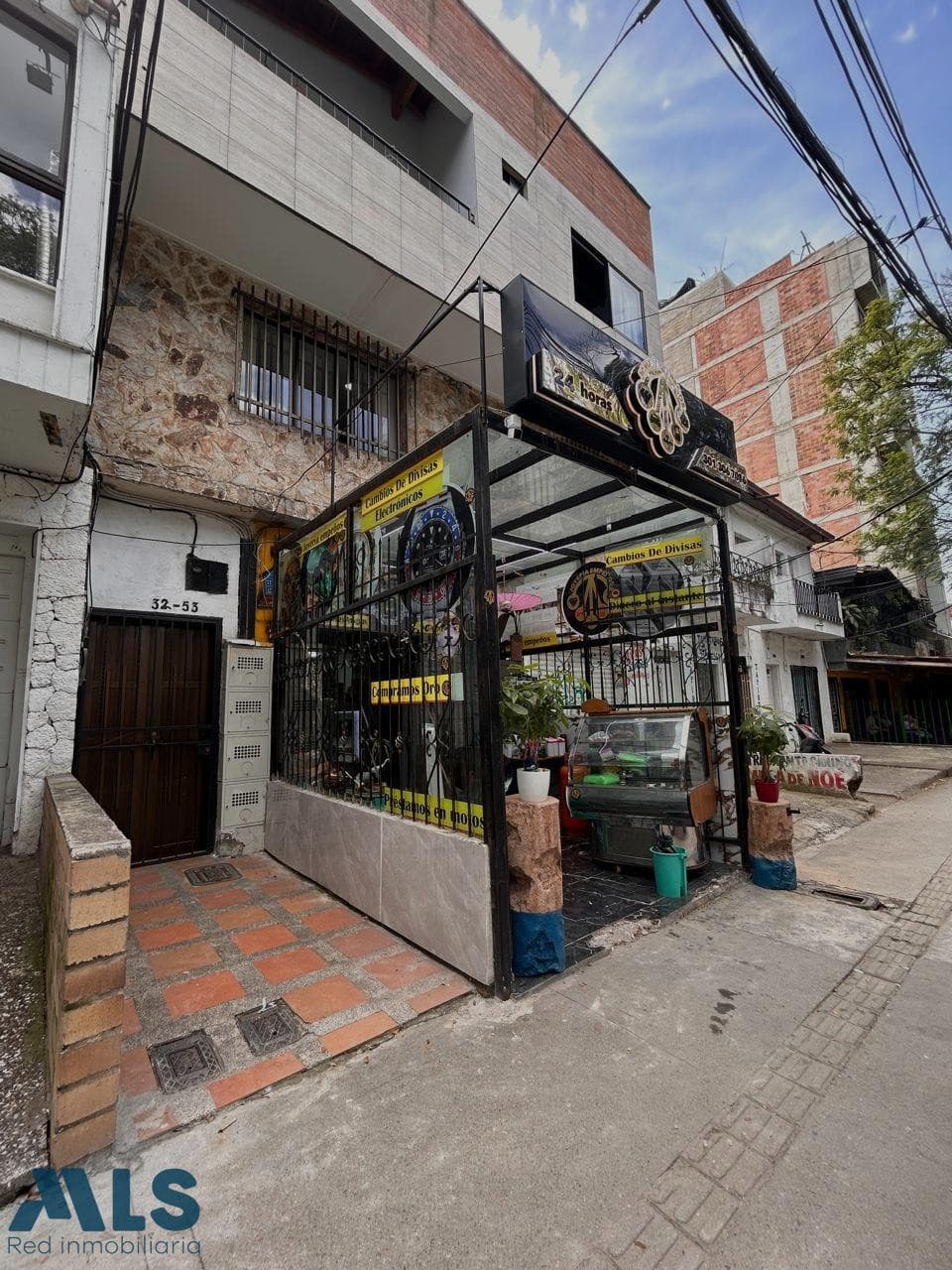 Casa en venta en Belén Guayabal, Medellín — foto 1 de 32