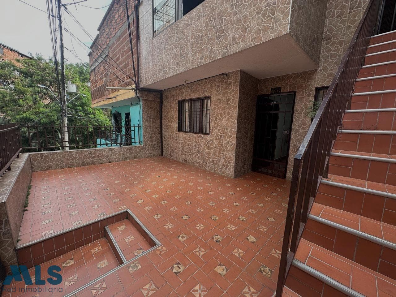 Casa en venta en Niquia, Norte, Bello — foto 1 de 37