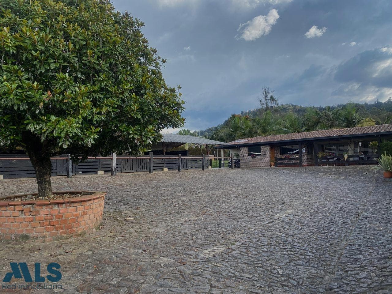 Finca Recreativa en venta en Vereda Chachafruto, Oriente Antioqueño, Rionegro — foto 1 de 99