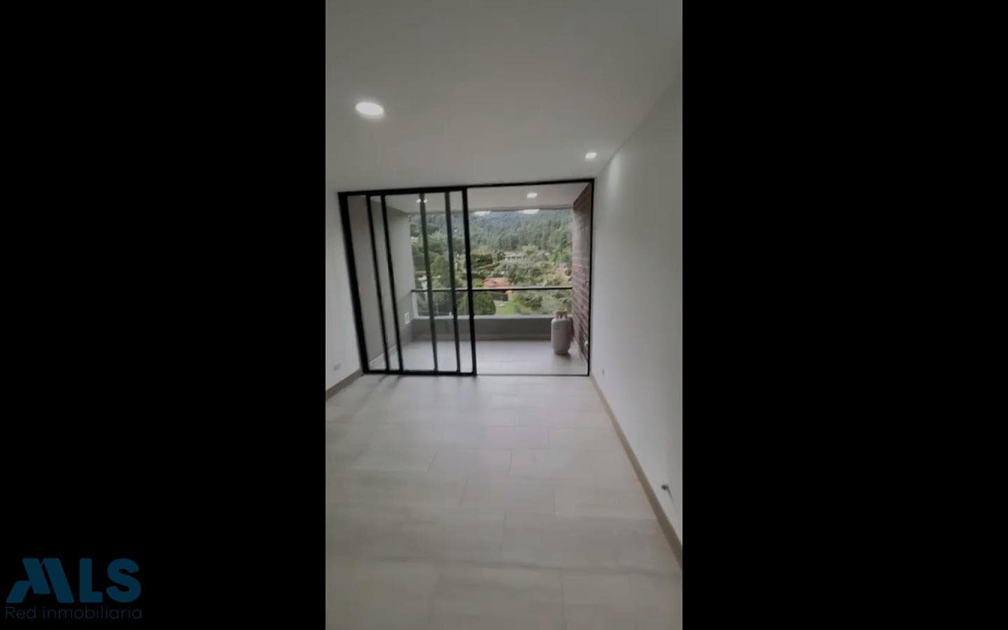 Apartamento en venta en V. Villa Elena, Oriente Antioqueño, El Retiro — foto 1 de 11