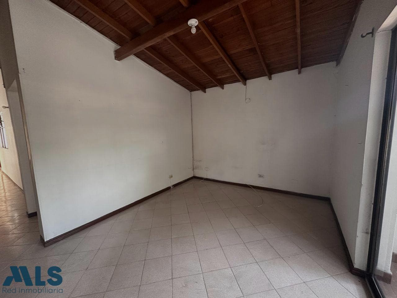 Casa en venta en La América, Occidente, Medellín — foto 1 de 18