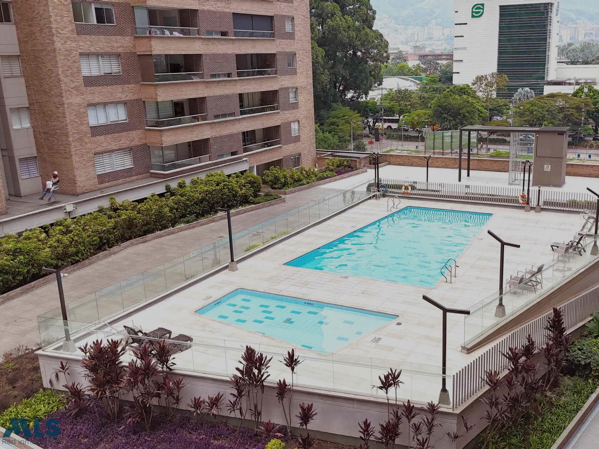 Apartamento en venta en Ciudad Del Rio, Poblado, Medellín — foto 1 de 26